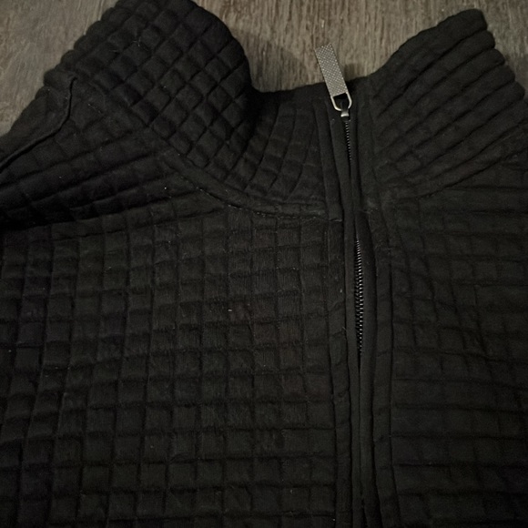 Black turtle neck - Picture 2 of 3